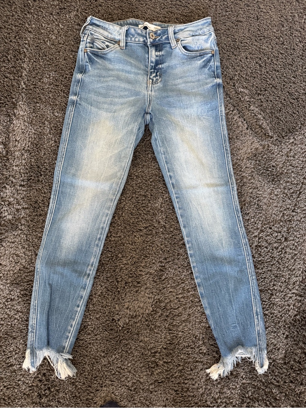 KanCan Light Wash Frayed Hem Skinny Jeans